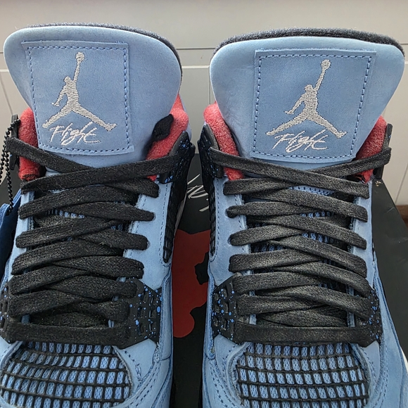 Travis Scott × Air Jordan 4 Sold - Picture 5 of 5